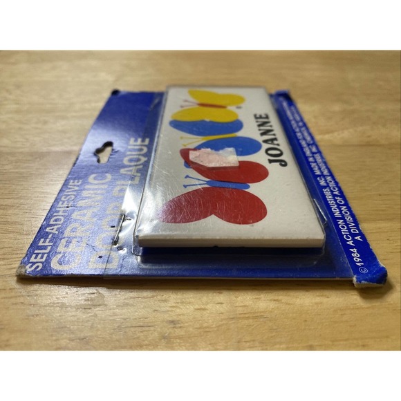 VINTAGE/RETRO JOANNE BUTTERFLY NEW DEAD STOCK CERAMIC DOOR NAME PLAQUE WALL SIGN - Picture 6 of 12